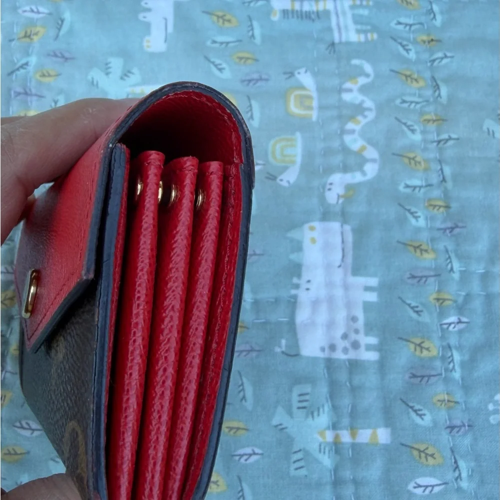 Louis Vuitton Card Holder (PRICE FIRM❤️) - Picture 4 of 13